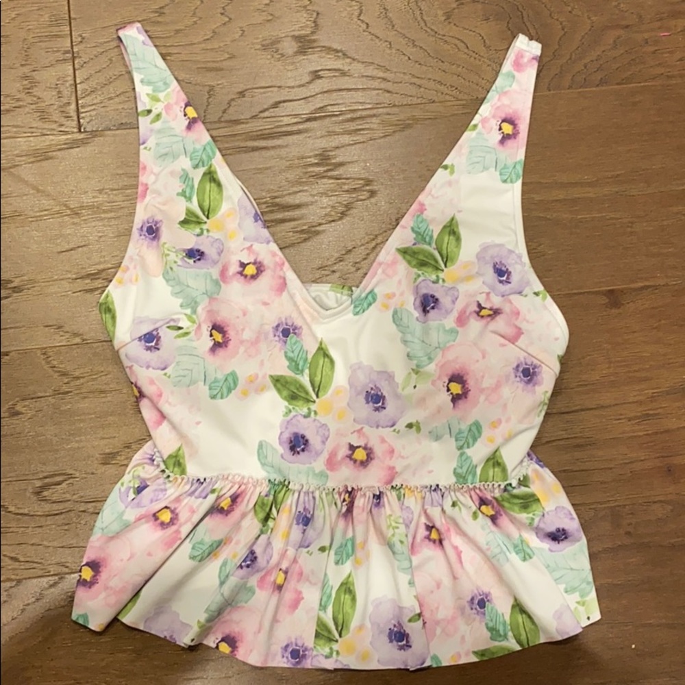 Kortni jeane top